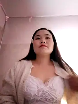 One-two22 online show from December 3, 2025, 12:26 pm