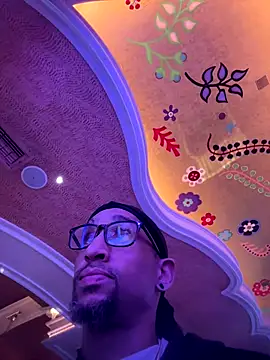 MTheRealrDLlongCrippler online show from December 17, 2025, 3:44 am