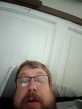 mr girthyandsweetcheeks online show from April 29, 2026, 3:54 am