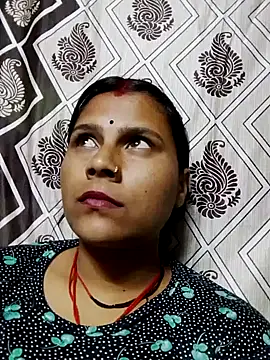 sumanbaby online show from November 22, 2025, 2:38 pm