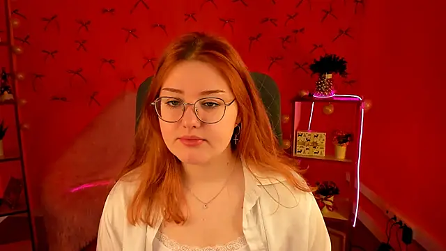 StaceyJensen online show from December 18, 2025, 9:25 am