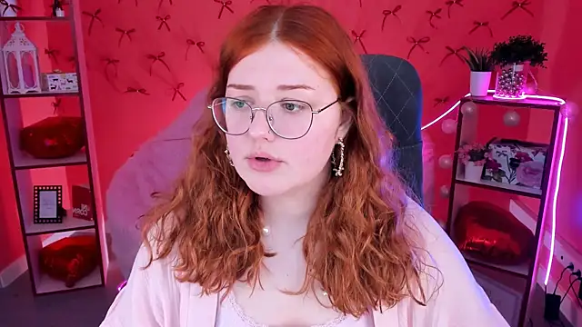 StaceyJensen online show from February 24, 2026, 1:23 pm