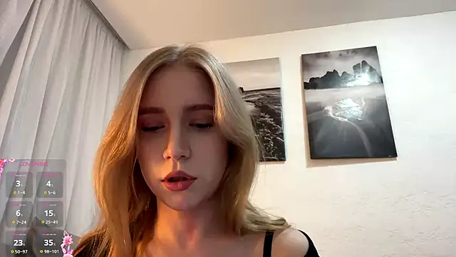 Alice meow15 online show from January 6, 2026, 8:02 pm