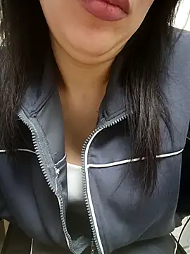 Snapshot of civciv77cc chatting on February 18, 2026, 9:39 am civciv77cc online show from February 18, 2026, 9:39 am