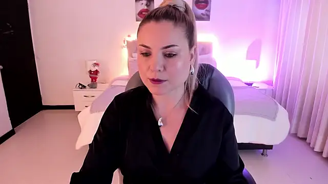 Violeta Hotter online show from December 4, 2025, 11:09 am