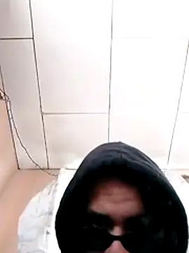 Sixsixsixsix666 online show from November 27, 2025, 1:55 pm