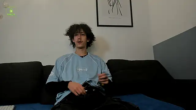 Dilan Wolfe online show from November 30, 2025, 5:14 pm