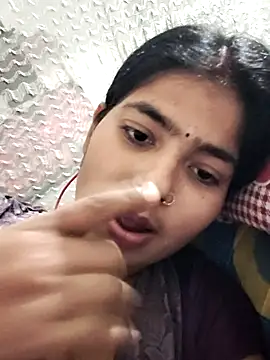 pihu 7018 online show from November 22, 2025, 5:45 pm