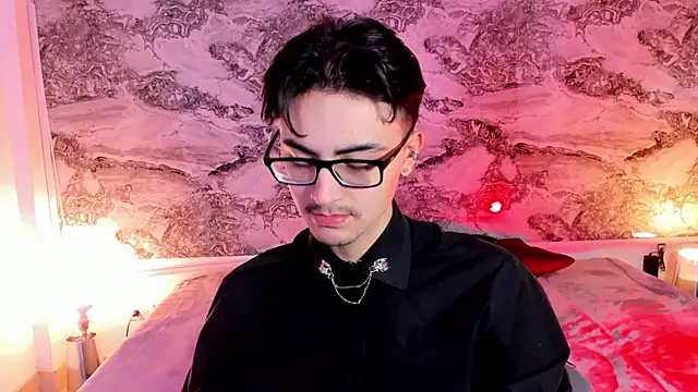 Im Dayros online show from November 30, 2025, 7:14 pm