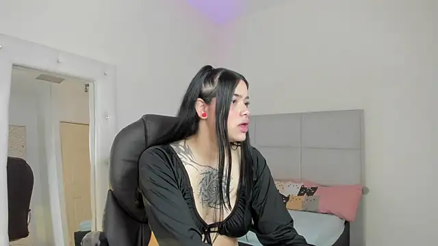 venus evans  online show from December 22, 2025, 8:20 pm