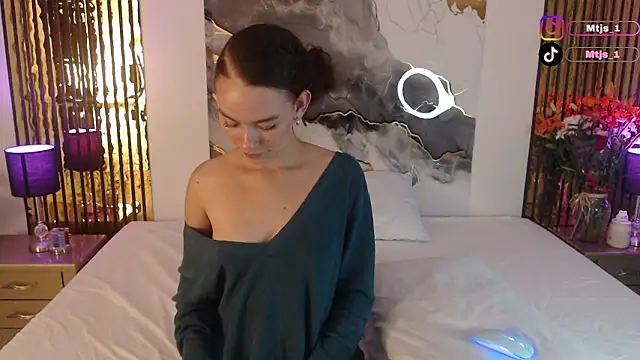 MiticaBrennet  online show from March 7, 2026, 3:35 am