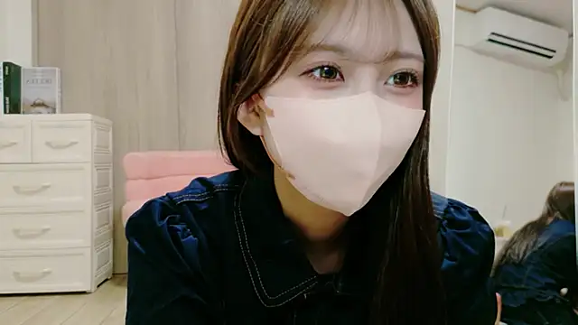 alicechan v online show from July 13, 2026, 10:36 am