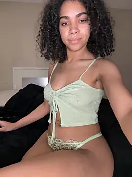 Kiki hammyy online show from February 19, 2026, 2:52 am