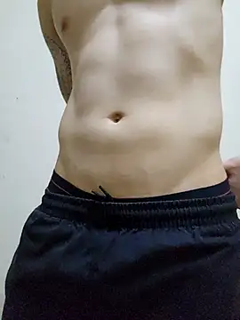 Snapshot of Valerious180 chatting on April 4, 2026, 5:19 pm Valerious180 online show from April 4, 2026, 5:19 pm