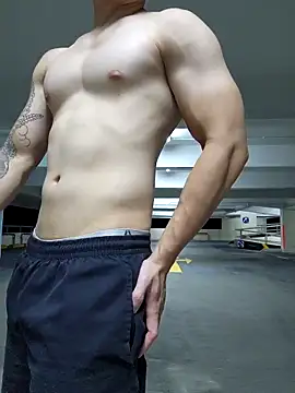 Snapshot of Valerious180 chatting on April 10, 2026, 5:20 pm Valerious180 online show from April 10, 2026, 5:20 pm