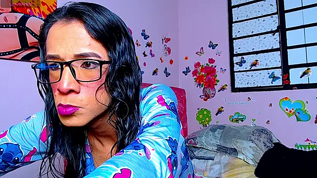 DaslyTsRoze online show from December 1, 2025, 7:20 am