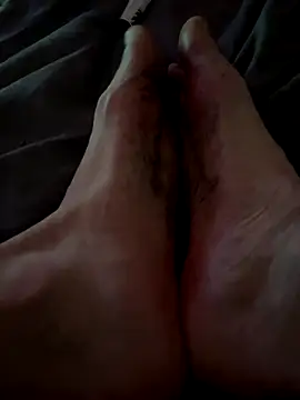 huggerhung online show from November 23, 2025, 11:26 pm