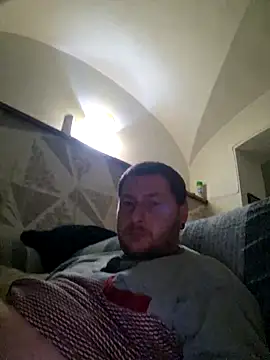 18cmAndr online show from November 25, 2025, 9:37 pm