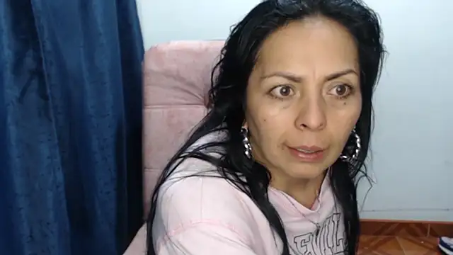 Paolahotty online show from February 21, 2026, 11:29 pm