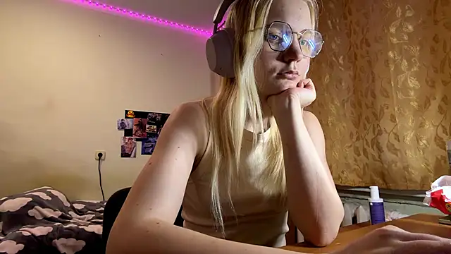 xlo lax online show from March 3, 2026, 3:19 pm