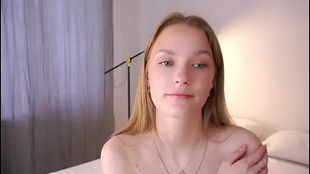 HelenSprintty  online show from November 25, 2025, 1:55 pm