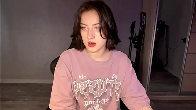 Meowluly online show from March 24, 2026, 10:21 pm