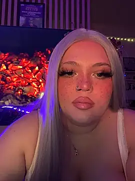 LaylaCupidd online show from December 19, 2025, 10:56 pm