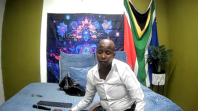 Snapshot of SexyCurves9 chatting on June 28, 2026, 9:32 pm SexyCurves9 online show from June 28, 2026, 9:32 pm