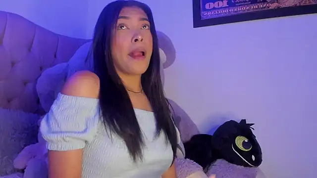 KarolRojas 22 online show from January 12, 2026, 11:53 pm