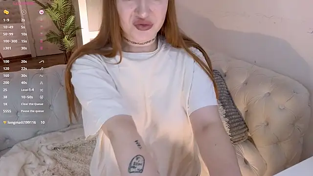 Snapshot of LucyLuice chatting on November 28, 2025, 5:51 am LucyLuice online show from November 28, 2025, 5:51 am