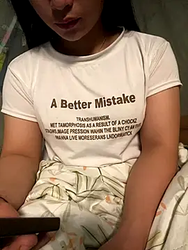 Ngoclan02 online show from November 27, 2025, 3:18 am