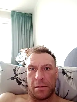 Snapshot of BushedScreed chatting on April 3, 2026, 10:43 am BushedScreed online show from April 3, 2026, 10:43 am