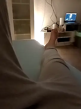 Snapshot of BushedScreed chatting on April 10, 2026, 12:39 am BushedScreed online show from April 10, 2026, 12:39 am