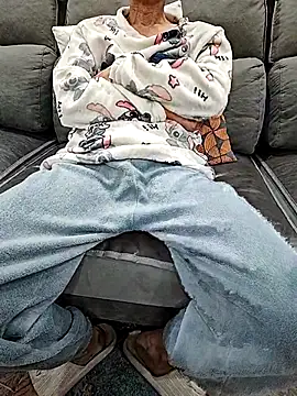 micai fengbei online show from February 6, 2026, 12:12 pm