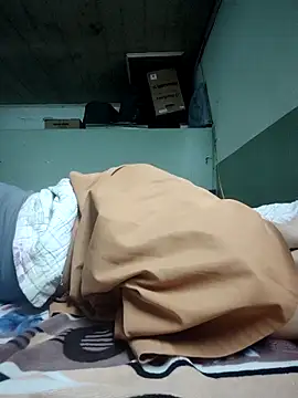 LianLaz online show from March 10, 2026, 2:32 pm