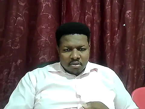 LovelyHughes online show from December 18, 2025, 6:51 am