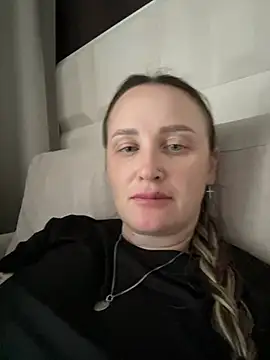 TomilaSi online show from April 4, 2026, 10:44 am