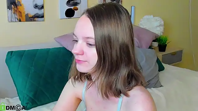 Olivia Riesz online show from March 28, 2026, 1:17 am