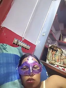 aarti03fb online show from April 21, 2026, 6:03 pm