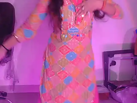 cute mahira online show from February 15, 2026, 4:28 pm