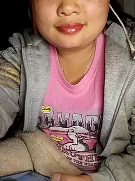 mai-mai-97 online show from February 10, 2026, 3:22 pm