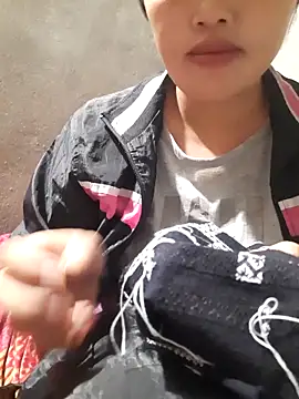 mai-mai-97 online show from November 27, 2025, 6:08 pm