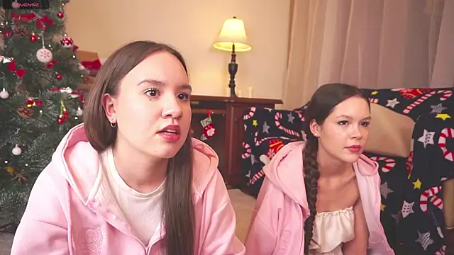 VirginiaRowe online show from December 17, 2025, 2:55 pm