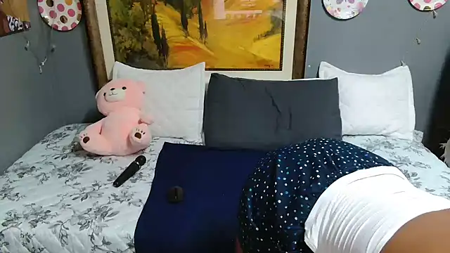 JuicyEbonyGoddess online show from February 3, 2026, 4:34 pm