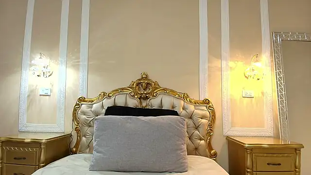 HallieStone online show from March 31, 2026, 12:07 pm