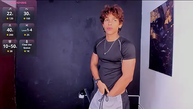 Snapshot of LiamVibes212 chatting on February 16, 2026, 1:21 pm LiamVibes212 online show from February 16, 2026, 1:21 pm