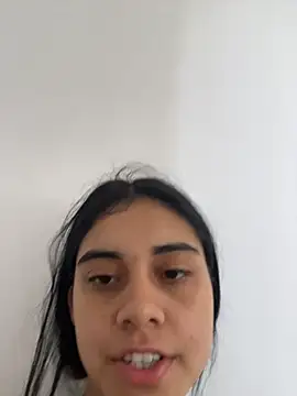 Miia moonn online show from February 7, 2026, 1:08 pm