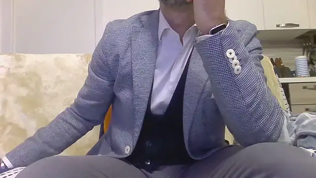 Snapshot of Eroshotlicker chatting on February 14, 2026, 10:32 pm Eroshotlicker online show from February 14, 2026, 10:32 pm