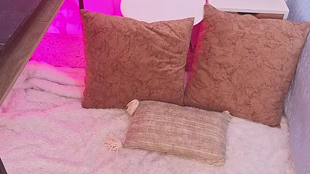 Kattie sweet1 online show from February 17, 2026, 1:08 pm