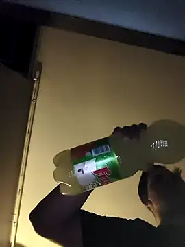 Snapshot of Razvan696969 chatting on March 2, 2026, 4:36 pm Razvan696969 online show from March 2, 2026, 4:36 pm